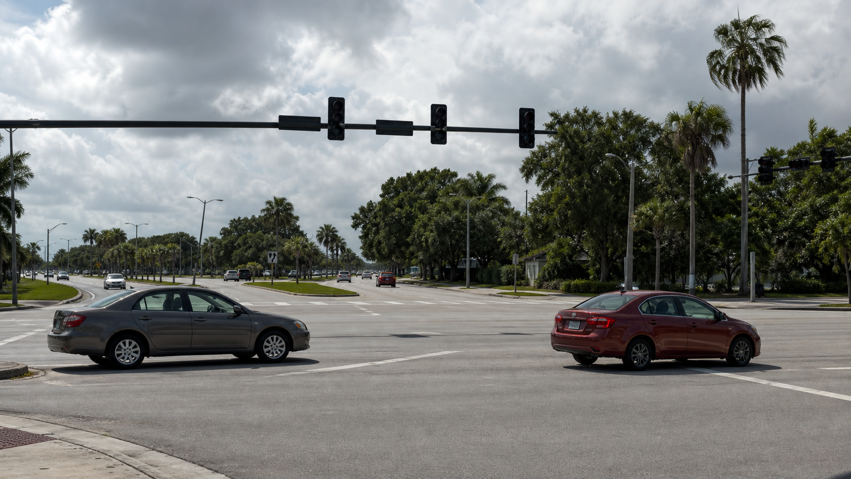Traffic signal failure accident claim scene at a dark Florida intersection